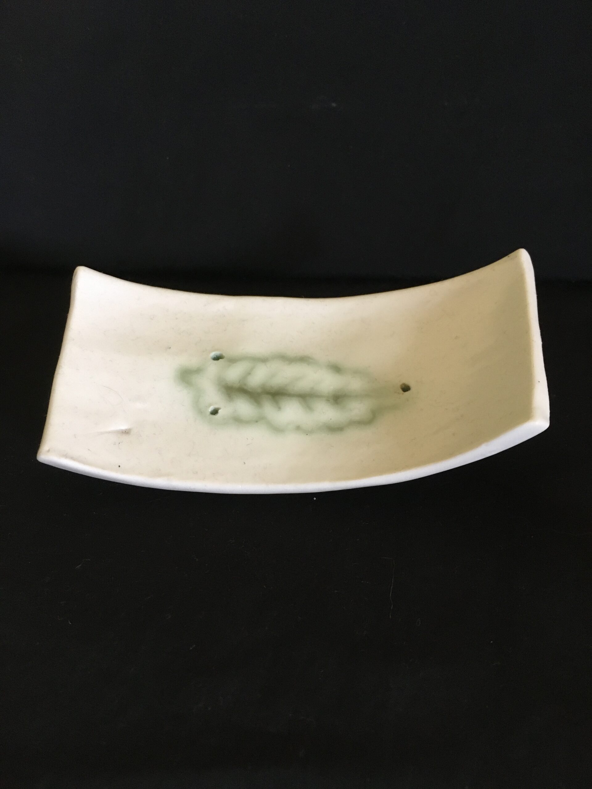"sushi-feuille" charme en porcelaine